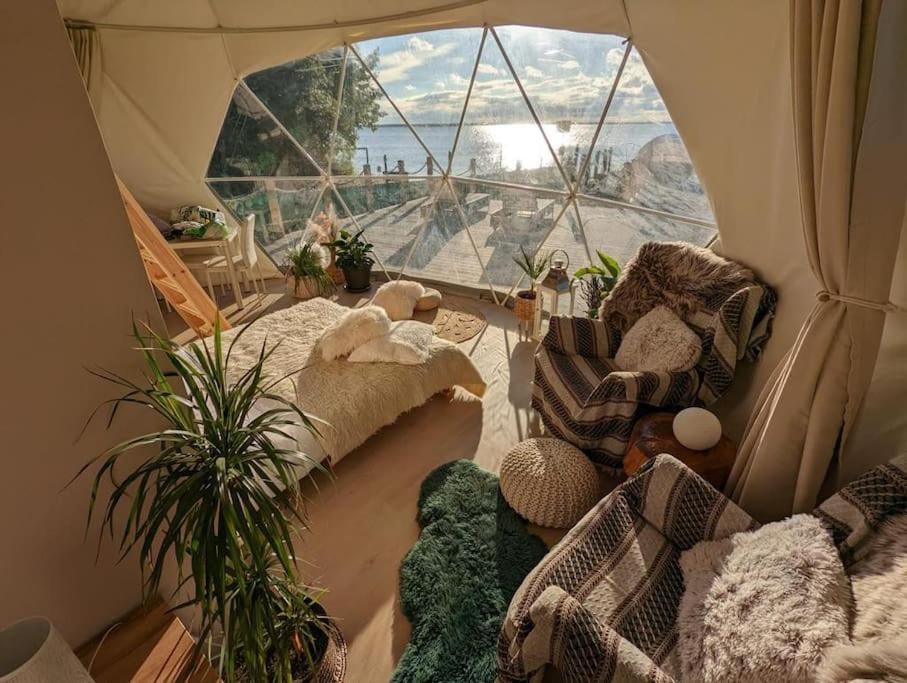 Beautiful Located Dome Hotel Wapnica  Kültér fotó
